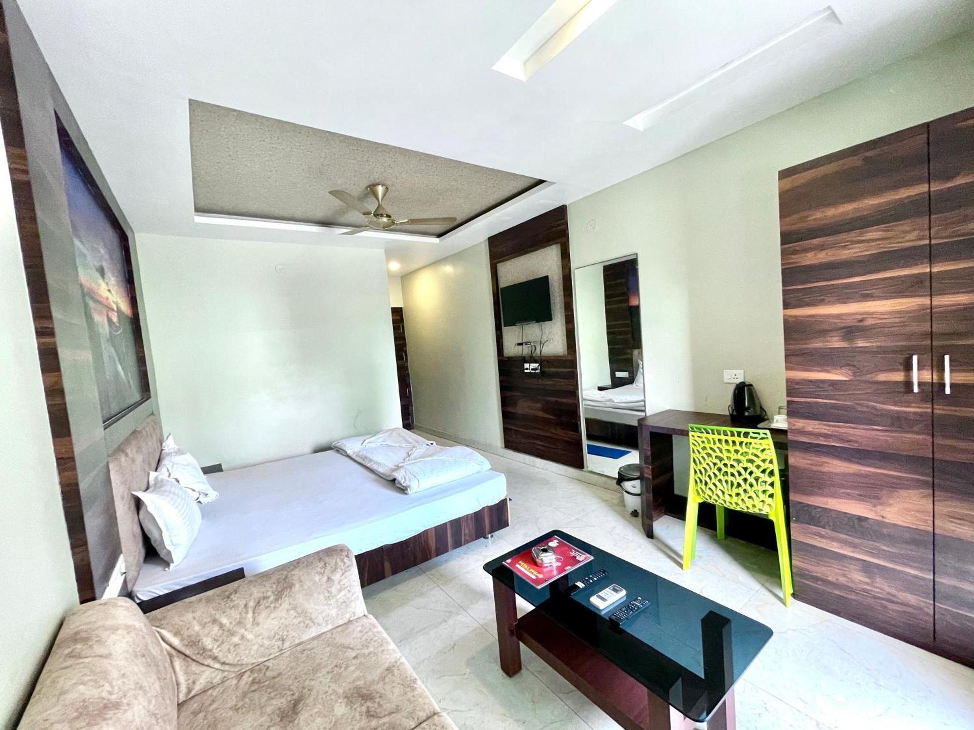 R R Fully-air-conditioned-hotel Card Payment Accepted Near-sea-beach-&-temple With-lift-and Restaurant-availability Puri